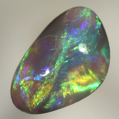 SOLID BLACK OPAL Bright and strong multicoloured fire